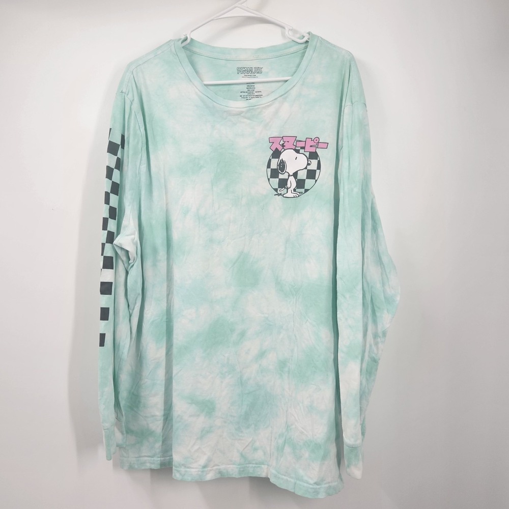 Peanuts men's Size Xl  long sleeve‎ T-shirt  tie-dye design, a graphic of Snoopy